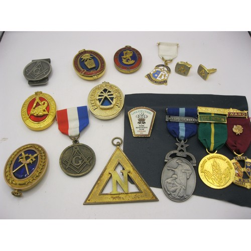 192 - A selection of Masonic collar badges including Hampshire & Isle of Wight, Middlesex and others, plus... 