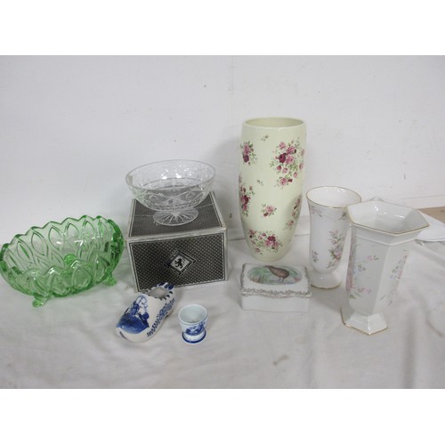 173 - An assortment of china and glassware including a boxed Edinburgh Crystal footed bowl