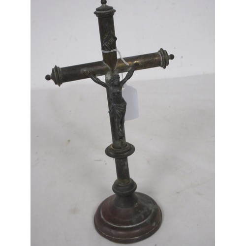 4 - 515 An early 20th century private purchase crucifix or altar cross with concealed square section dag... 