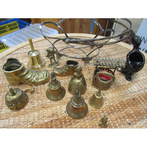 177 - A box of brassware items plus a other items