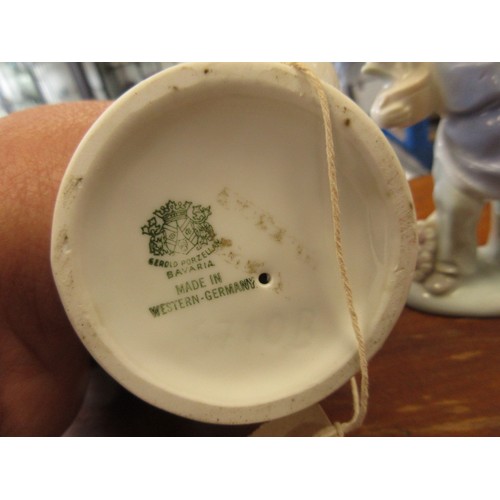 19 - 4 figures (3 girls and one boy), 1970s, one marked for Gerold Porgelland 1976, one marked for Ayzel ... 