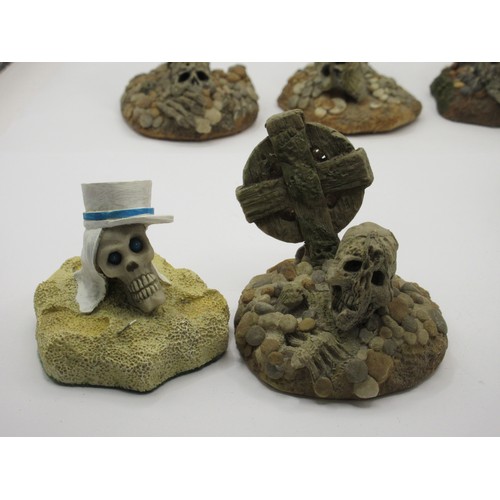 113 - Clarecraft Terry Pratchett's Discworld resin figure Death as Beau Nidle, together with six other sma... 