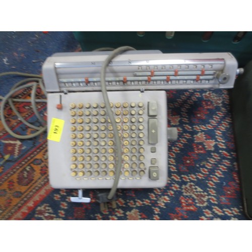 193 - A vintage electrical Monroe calculating machine in apparent good order