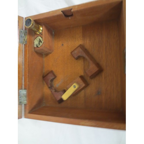 9 - A Hezzanith Instrument Works Heath & Co sextant in original wooden case, in good used cosmetic order... 