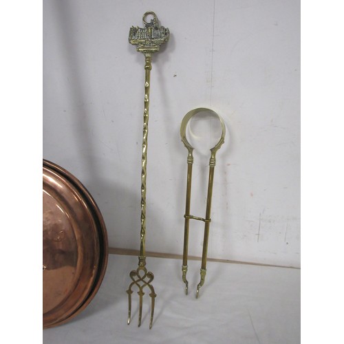 45 - A copper warming pan with turned wooden handle, a toasting fork with Christchurch Priory terminal, a... 