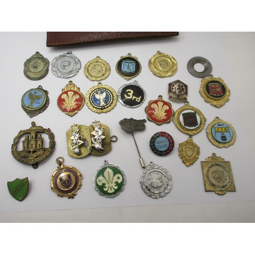 37 - Royal signals colar patches ,along with Dorsetshire cap badge and an aray of other interesting medal... 