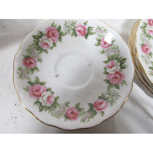 137 - Colcough Aviemore pattern 6 cups saucers , 5 side plates and cake plate all as per pictures