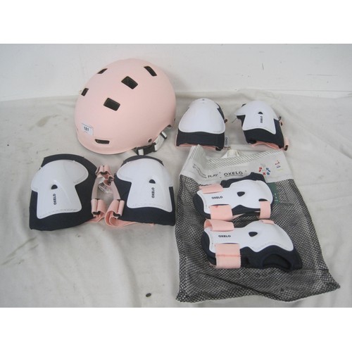 149 - Oxelo Cycle helmet ,Knee protectors and elbow protectors all in very good condition.
