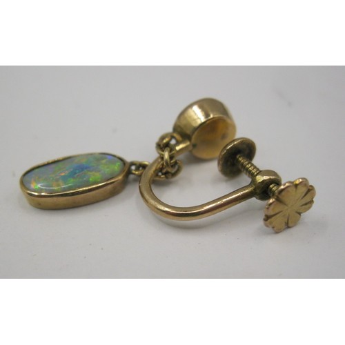 11 - One gold and opal screw-fasten pendant earring, gross approx. 1.9g,  acid test positive for 9 carat ... 