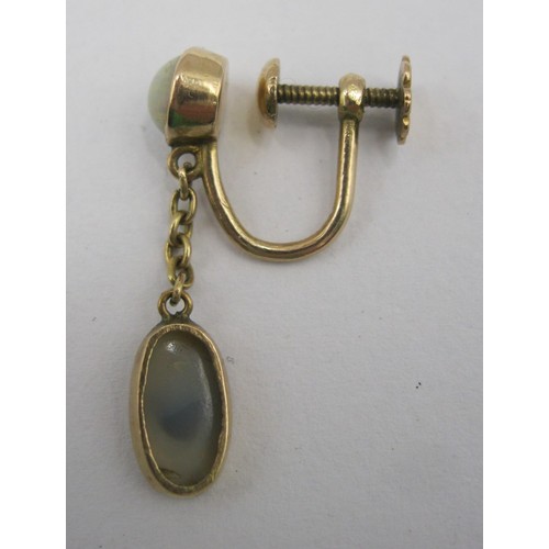 11 - One gold and opal screw-fasten pendant earring, gross approx. 1.9g,  acid test positive for 9 carat ... 