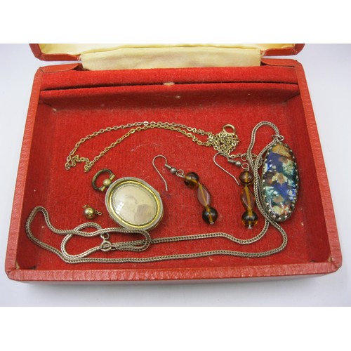 14 - A few items of assorted costume and gold-plated jewellery, including an enamel pendant on chain, a p... 