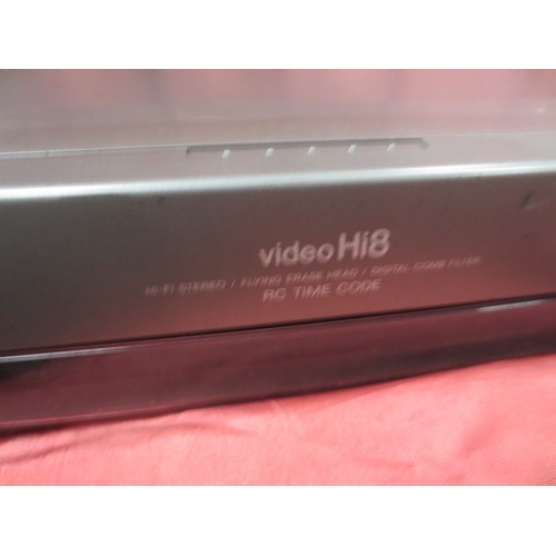 30 - A Sony EV-C2000E Video 8/Hi 8 VCR