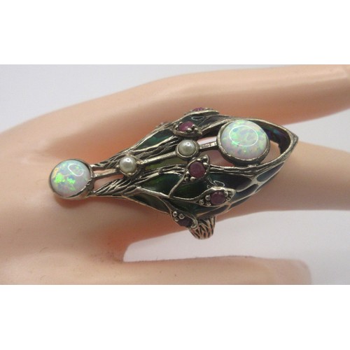 133 - A sterling silver ring with impressive arrangement of faux- and semi-precious gemstones, ring size R... 