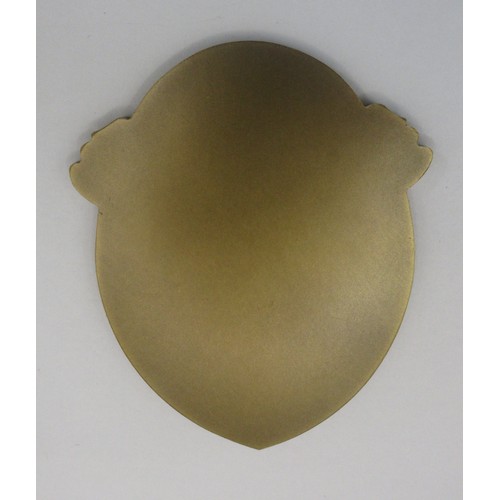 137 - A Boxed Bronze commemorative plaque in original box regarding the University of Lisbon now a closed ... 