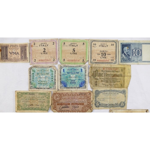 209 - A collection of 1920's and later foreign bank notes, comprised of a Banque de France cent francs not... 