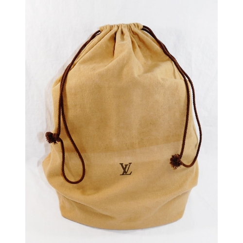 251 - A Louis Vuitton 'Cluny' camel coloured Epi leather shoulder bucket bag, with top flat closure, inter... 