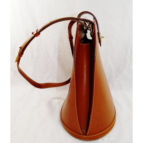 251 - A Louis Vuitton 'Cluny' camel coloured Epi leather shoulder bucket bag, with top flat closure, inter... 