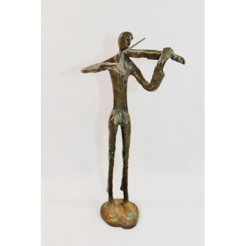 313 - A 20th century abstract bronze sculpture of a male violin player, 26.5cm high