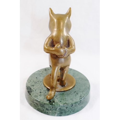 63 - A bronze Felix the Cat car mascot, mounted to a circular marble base, cat 11.5cm high