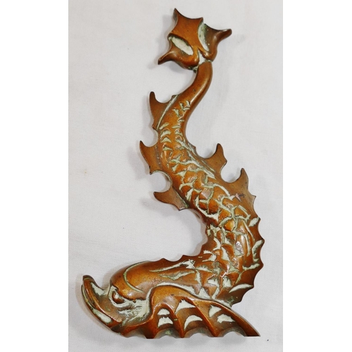 38 - A small bronze of a fish, 13cm high, unsigned