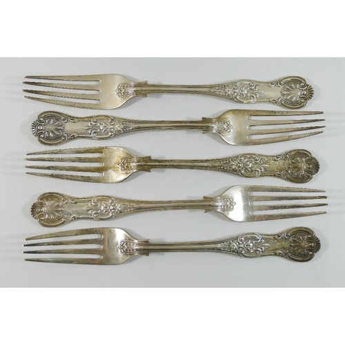 104 - A Edwardian part set of Queens pattern silver cutlery, London 1903 by W Hutton and Sons Ltd, compris... 