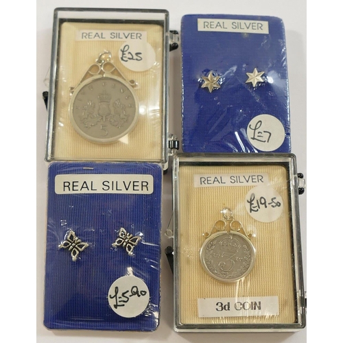 206 - A selection of jewellery items marked 'silver', '925' and 'sterling', comprised of three chains, fiv... 