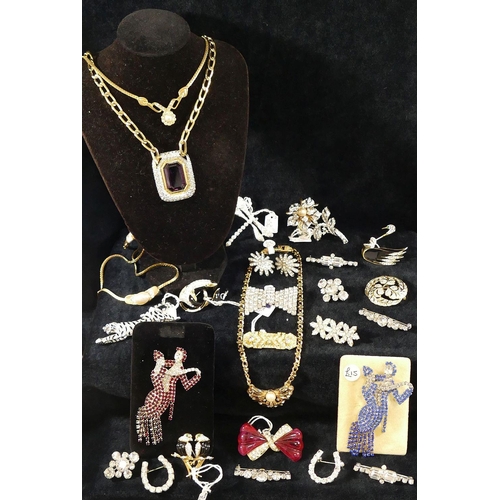 263 - A large collection of 20th century paste set jewellery including brooches, necklaces, earrings and p... 