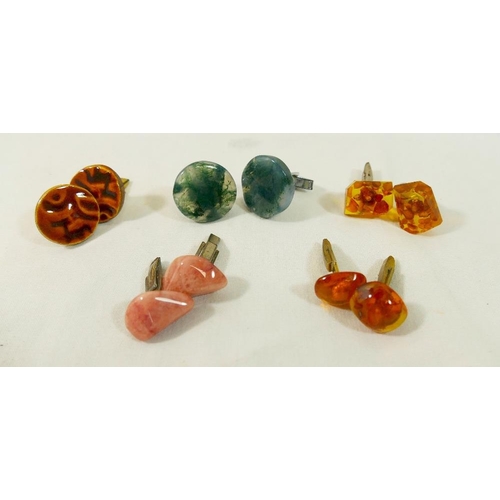 28A - An assortment of paste set jewellery, amber items, vintage and other jewellery, cufflinks and watche... 