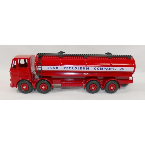 307 - A Dinky Supertoys 905 Foden flat truck with chains, 18.5cm long, boxed, and a Mattel Dinky Supertoys... 