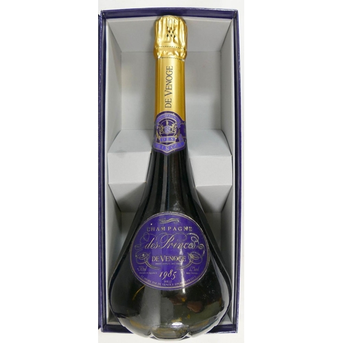 310 - A bottle of De Venogue Champagne des Princes, 1985, boxed with original label