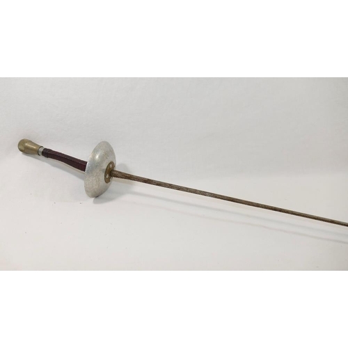 322 - A single fencing sword foil by Leon Paul, with leather grip and rubber tip, 108cm long