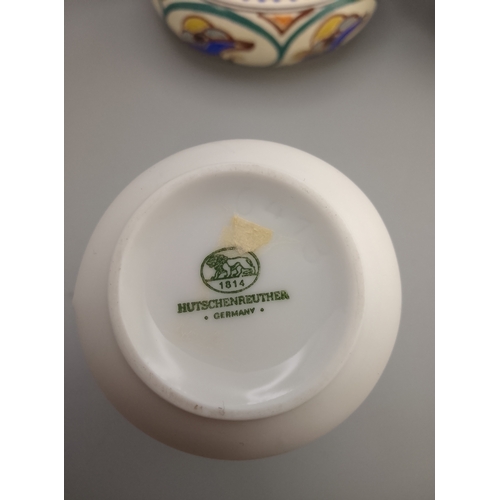 20 - Collection of named china and pottery items.