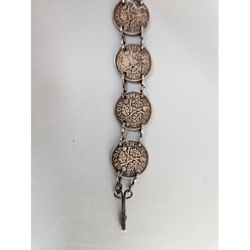 49 - VINTAGE SILVER 3 PENCE COIN SWEETHEART BRACELET
gross weight 12.5g