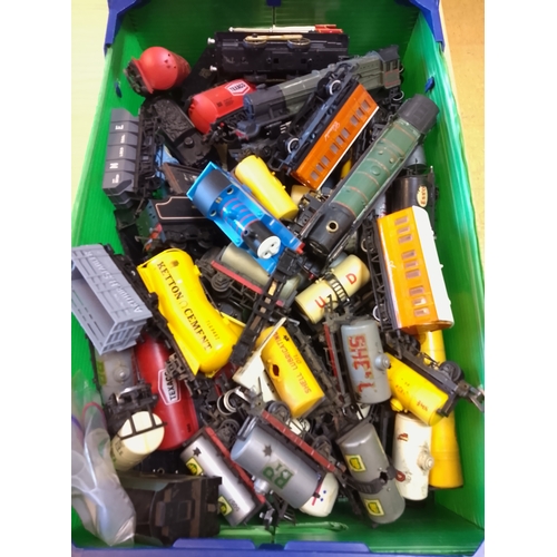 159 - mixed lot of vintage model hornby railway rolling stock,