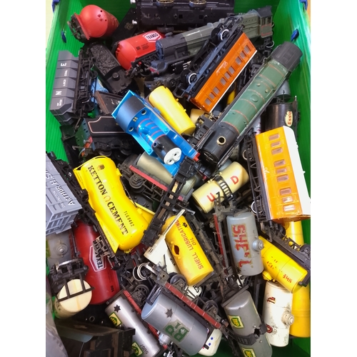 159 - mixed lot of vintage model hornby railway rolling stock,