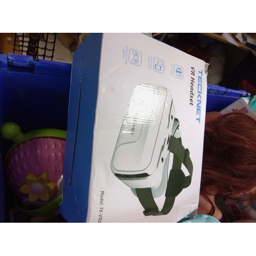 43 - Box of toys including the pirate ship and a VR System
