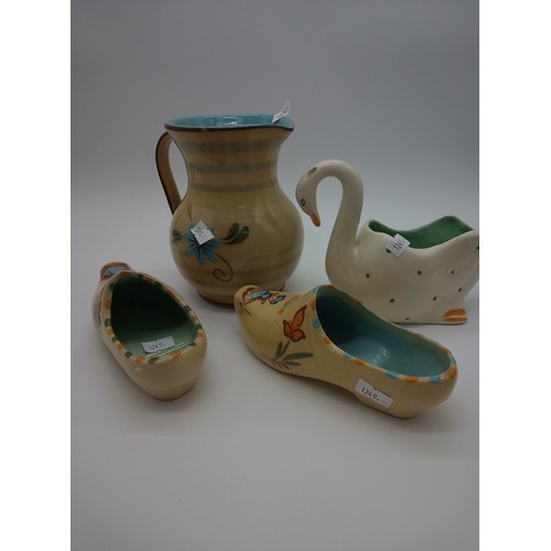 50 - 4 pieces of Castleford pottery