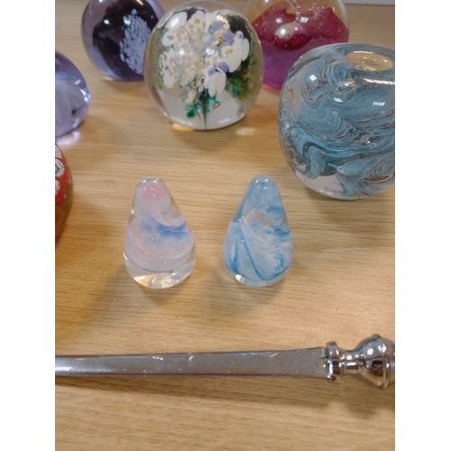 2 Tweedsmuir Glass mini and a vintage Murano Millefiori Zodiac ...
