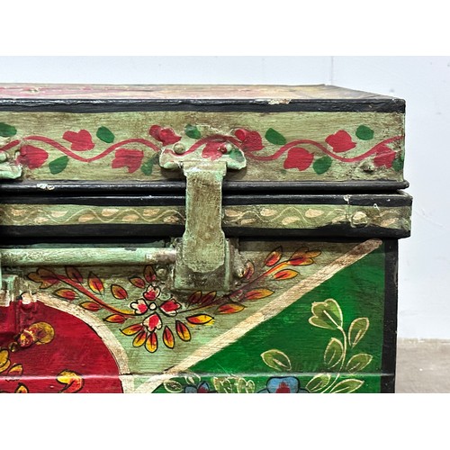17 - Vintage Indian hand painted metal trunk.

Dimensions: Width- 66 cm, Depth- 45 cm, Height- 37 cm