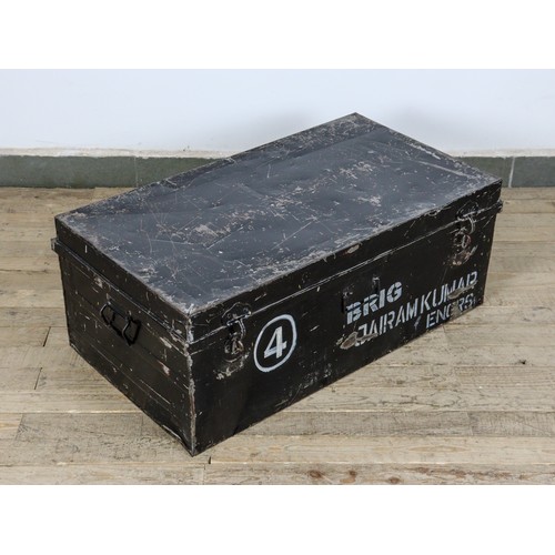 113 - Vintage Indian army military metal travel trunk.

Dimensions: Width- 90 cm, Depth- 50.5 cm, Height- ... 