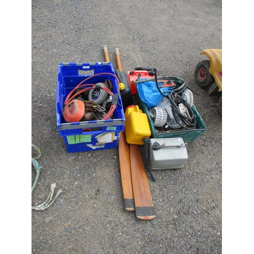 59 - An assortment of boat trailer and dinghy accessories, a pair of oars, fuel cans etc.