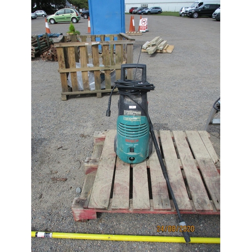 66 - A Bosch Aquatak 1250 pressure washer