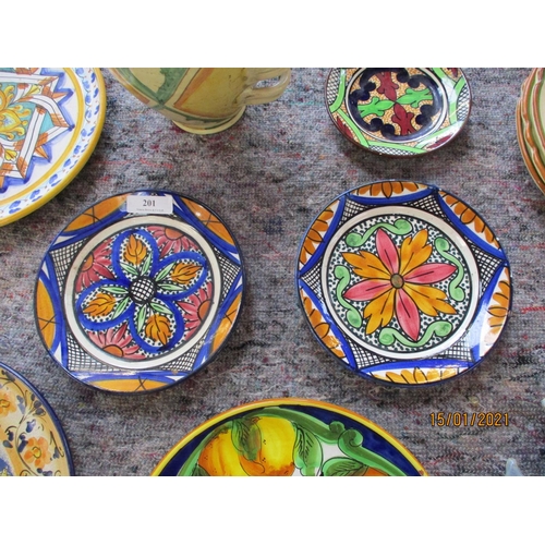 201 - Assorted Italian majolica plates and vases