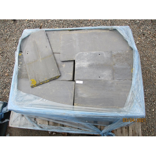 23 - A pallet of roofing slate