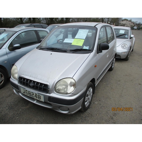 11 - A 2001 Hyundai Amica Si 1.0 five door hatchback (manual) J68248, odometer reading 61,324 miles - gea... 