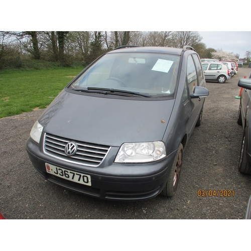 3 - A 2007 Volkswagen Sharan SE 1.9 TDi MPV (automatic) J36770, odometer reading 78,903 miles