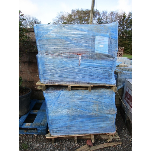 25 - Two pallets of roof tiles