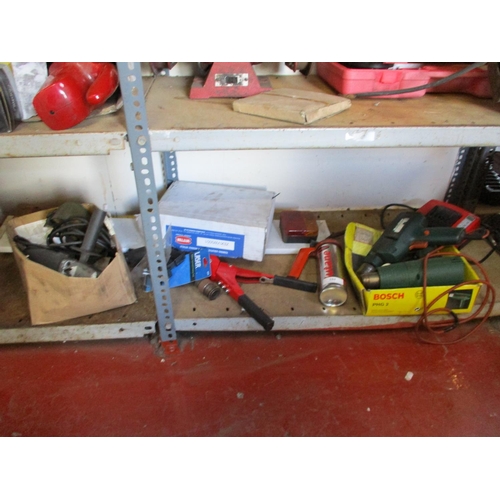 104 - An angle grinder, a trailer board, various power tools etc.- Viscounts sale