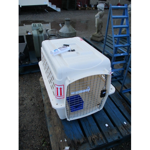 74 - A Vari-kennel pet travelling box
