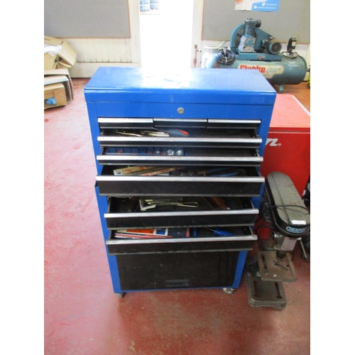 88 - A Draper roll cab and top box containing assorted tools - Viscounts sale
